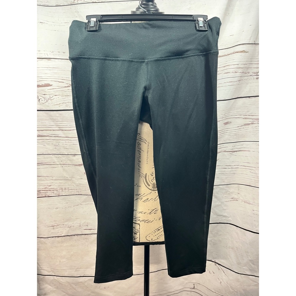 Champion Women's Black Athletic Capris Size M Polyester Spandex Leggings